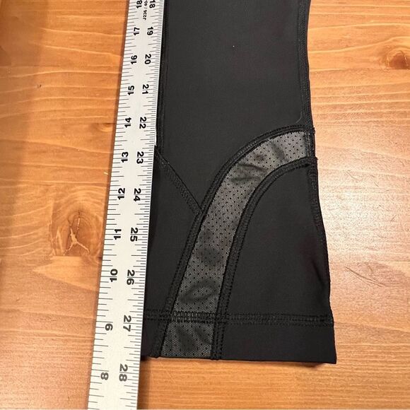 Lululemon Reflective Run Inspire Crop Black White leggings Size 4 - Picture 8 of 11